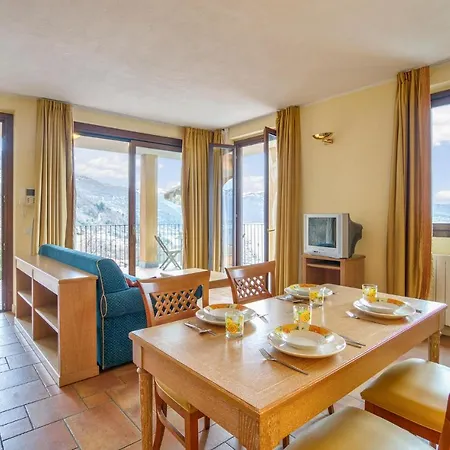 Res, Greta - Orta Appartement Oggebbio